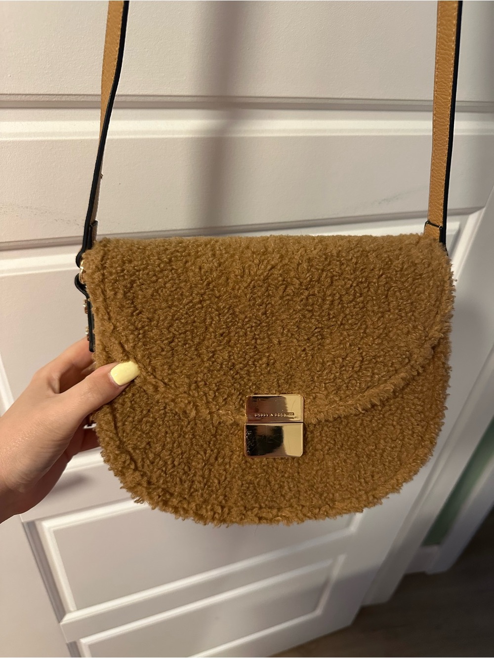 Poppy & Peonies Icon Teddy Crossbody Bag in Camel